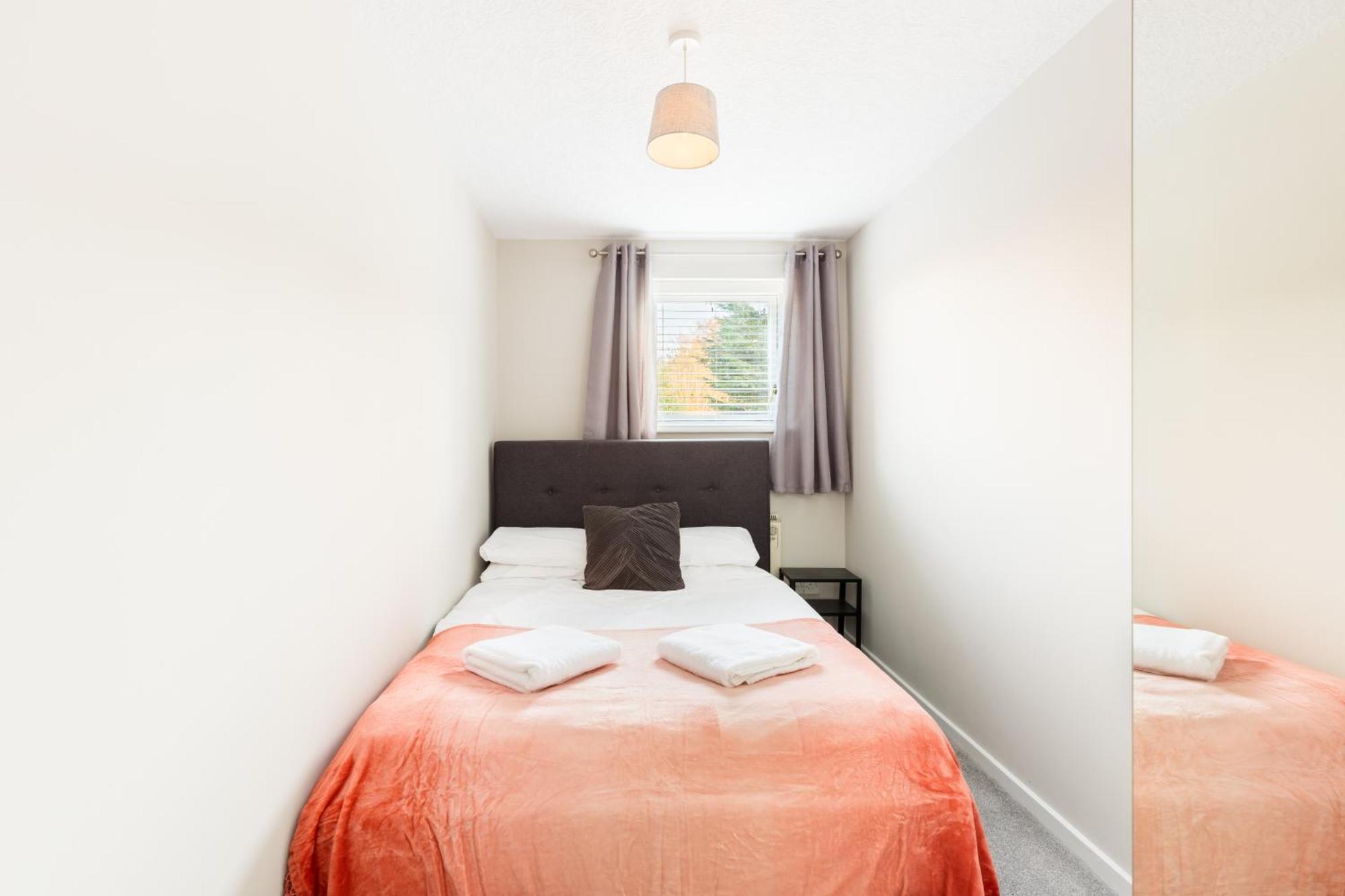 Modern 2-Bedroom Apartments With Free Parking In Royal Leamington Spa Exterior foto