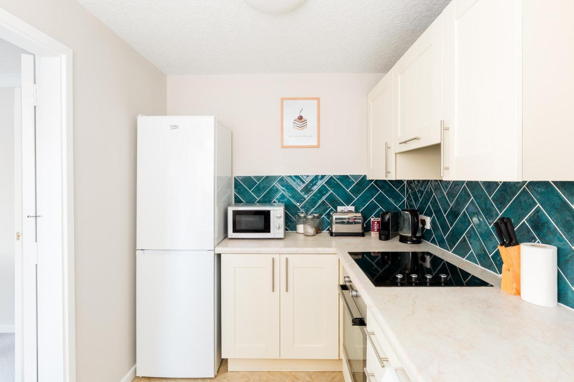 Modern 2-Bedroom Apartments With Free Parking In Royal Leamington Spa Exterior foto