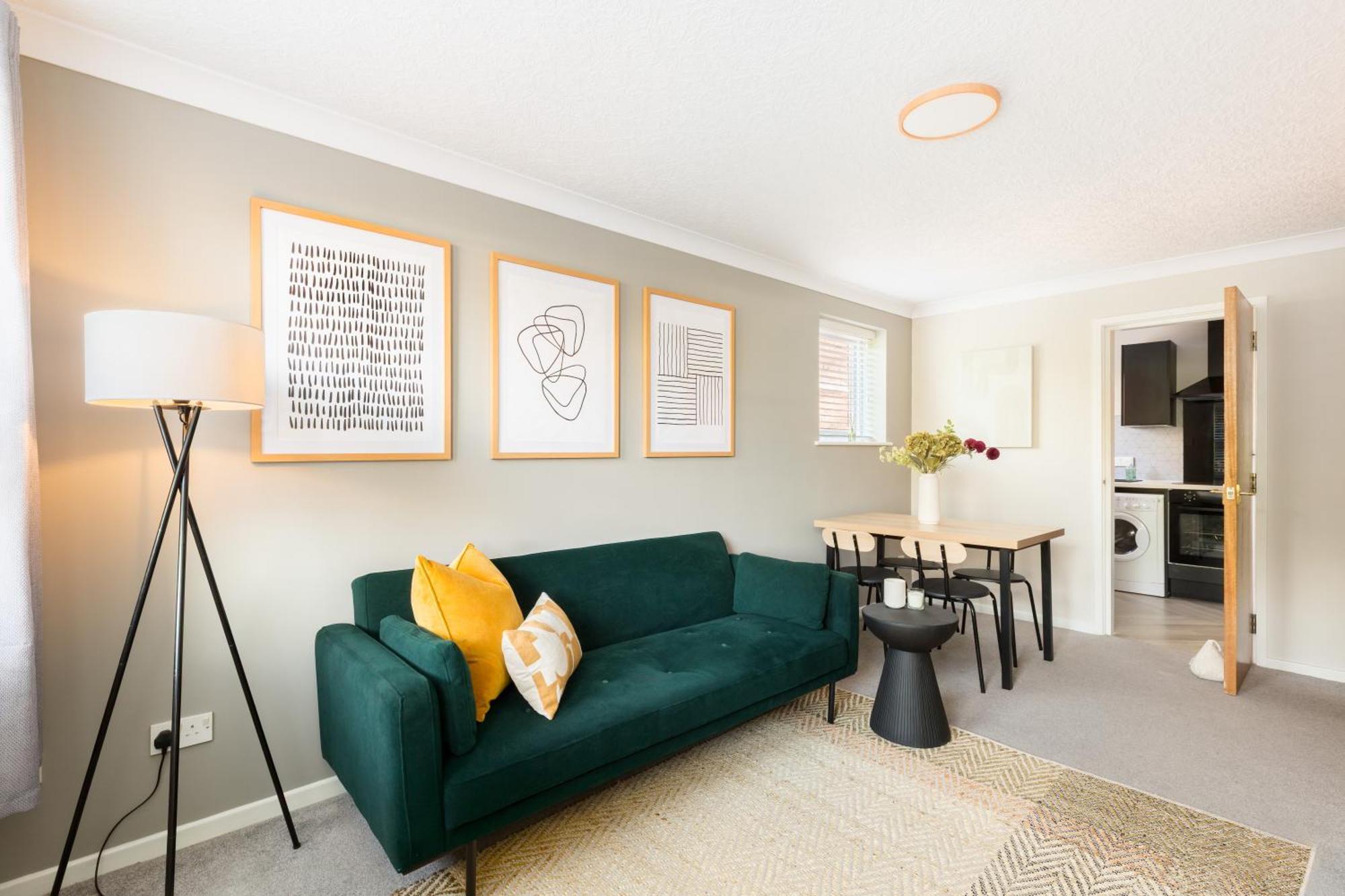 Modern 2-Bedroom Apartments With Free Parking In Royal Leamington Spa Exterior foto