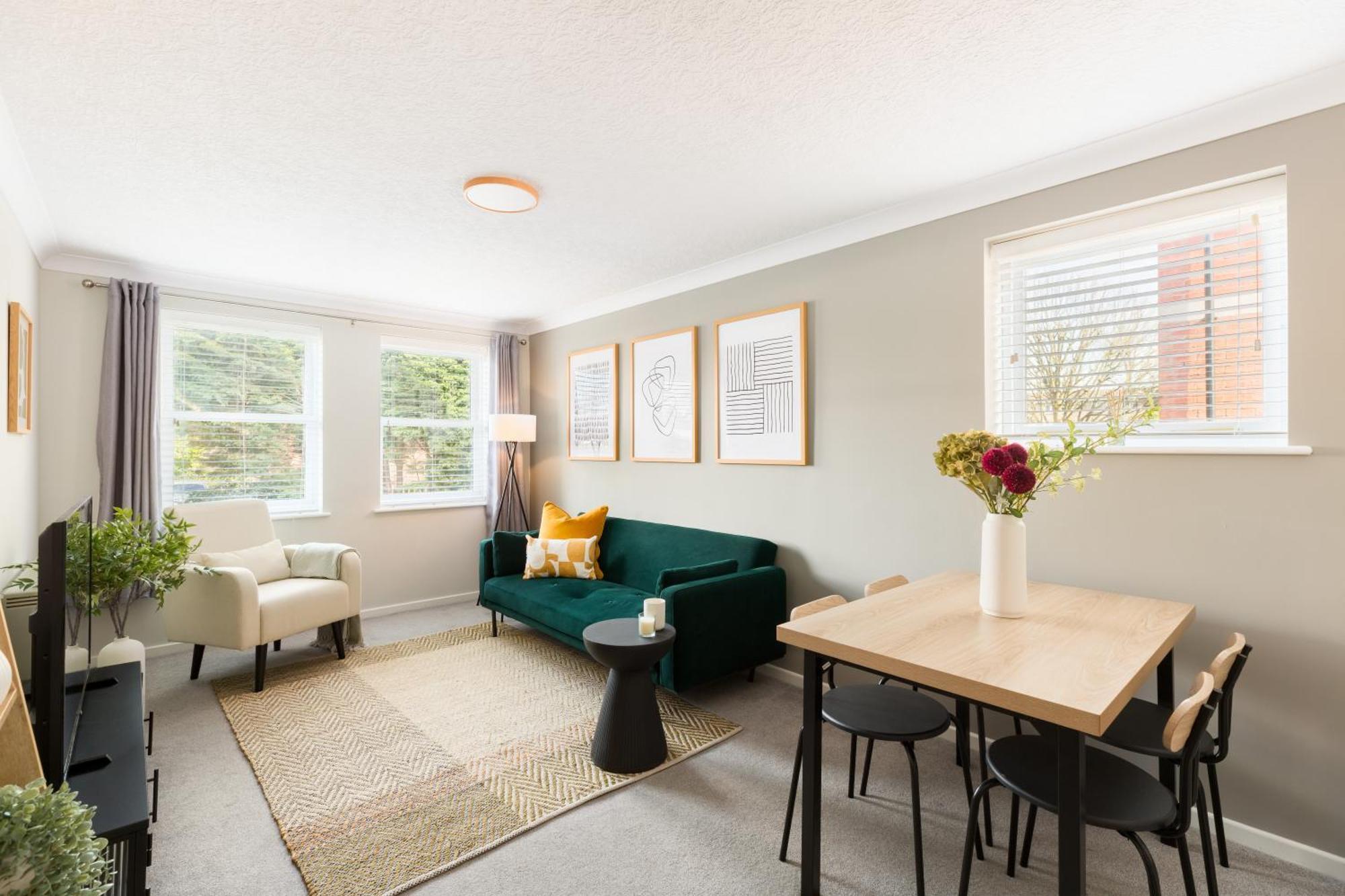Modern 2-Bedroom Apartments With Free Parking In Royal Leamington Spa Exterior foto